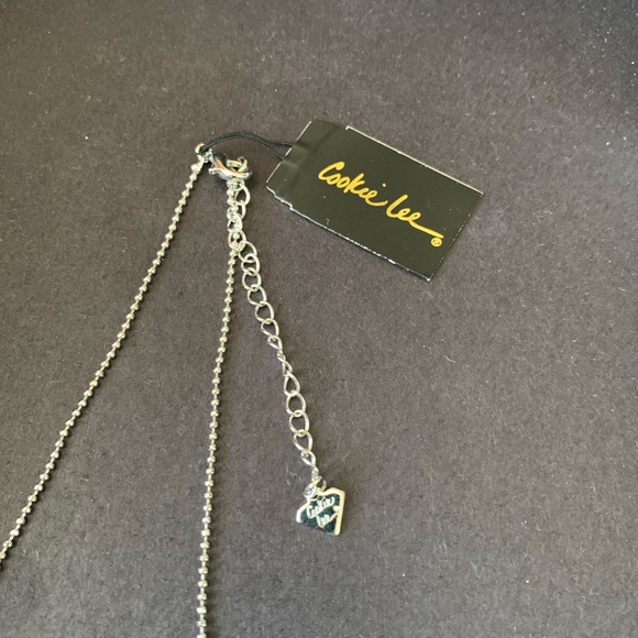 Cookie Lee pink cross necklace. - Picture 5 of 6